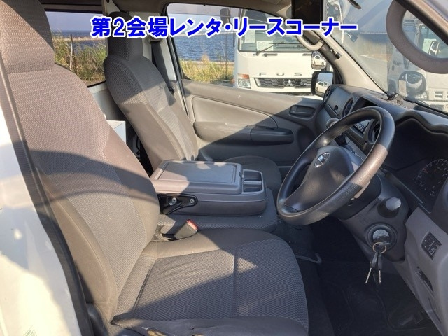 NISSAN CARAVAN VAN 2015