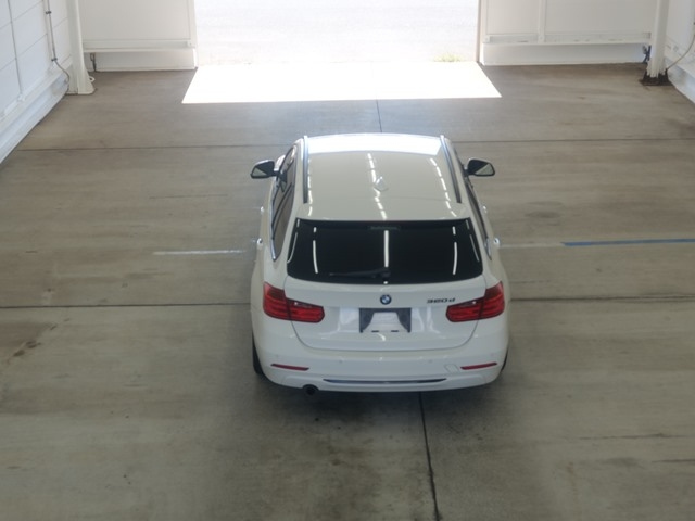 BMW 3 SERIES 2012