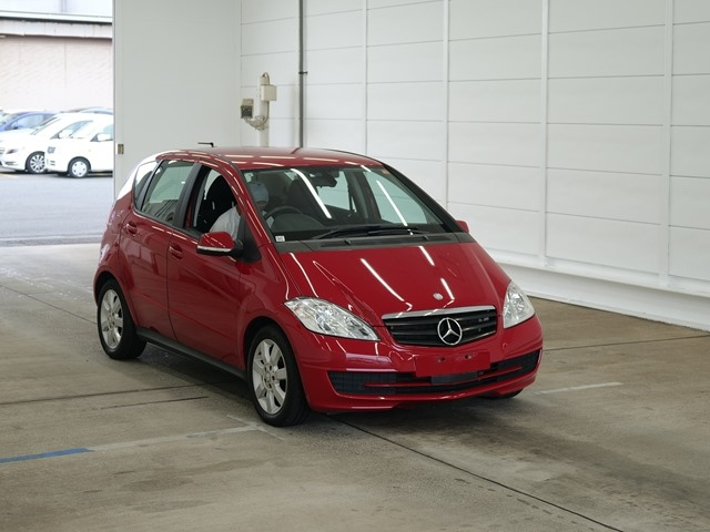 MERCEDES BENZ A CLASS 2011