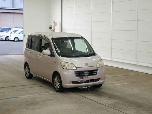 DAIHATSU TANTO EXE 2011