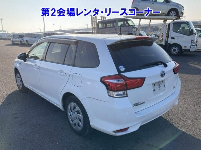 TOYOTA COROLLA FIELDER 2016