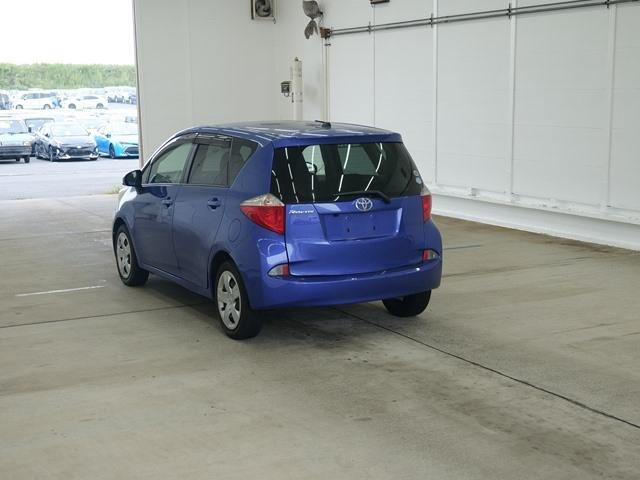 TOYOTA RACTIS 2010