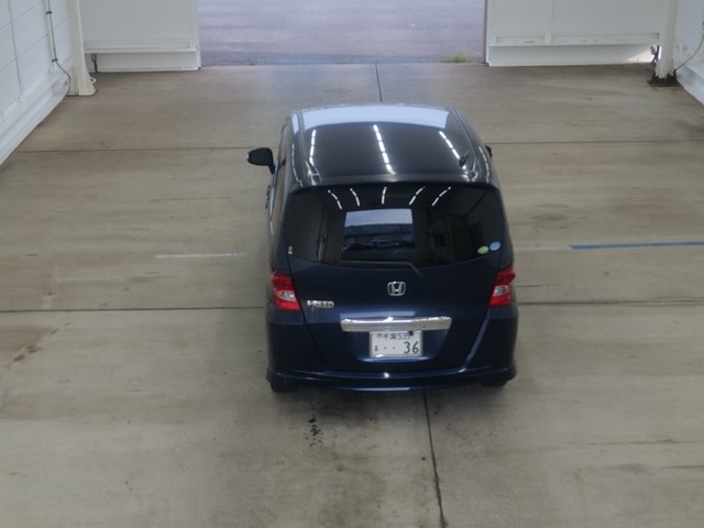 HONDA FREED 2011