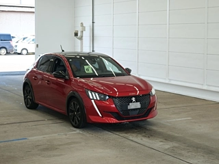 PEUGEOT 208 2021