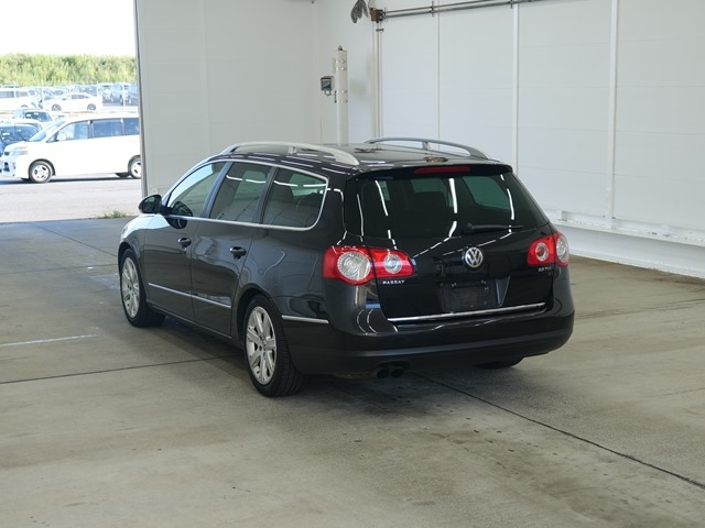 VOLKSWAGEN PASSAT VARIANT 2008