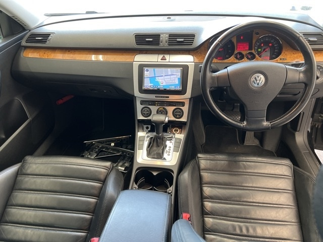 VOLKSWAGEN PASSAT VARIANT 2008