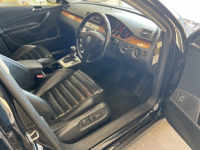 VOLKSWAGEN PASSAT VARIANT 2008