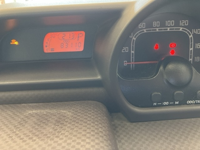 TOYOTA PORTE 2012