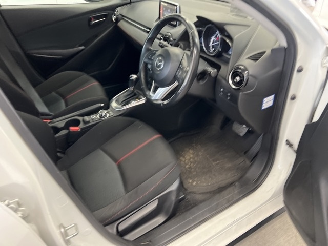 MAZDA DEMIO 2015