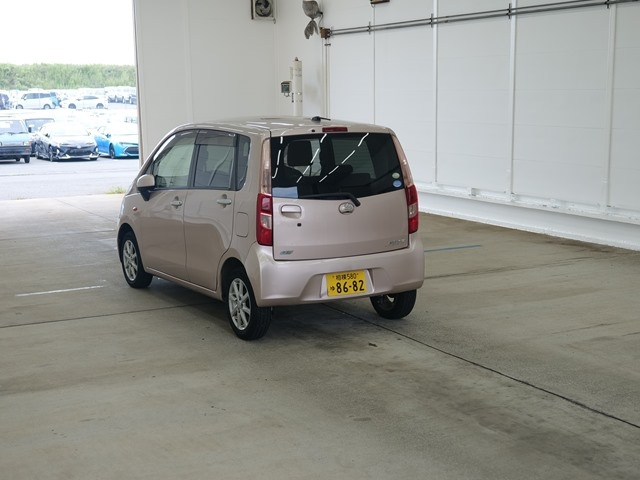 DAIHATSU MOVE 2011