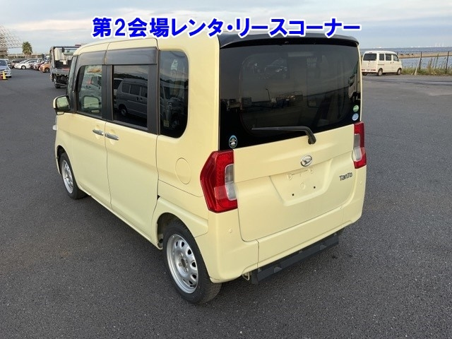 DAIHATSU TANTO 2016