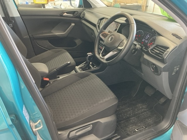 VOLKSWAGEN T-CROSS 2020