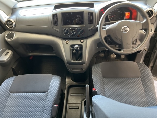 NISSAN NV200 2016