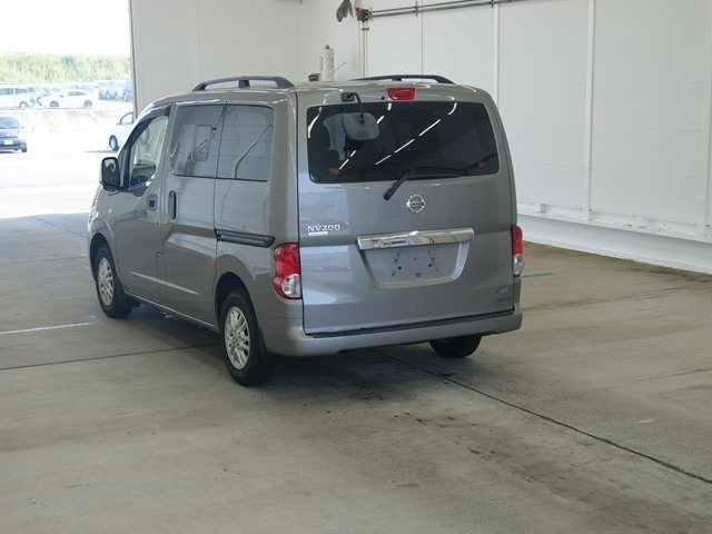 NISSAN NV200 2016