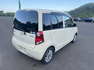 HONDA LIFE 2010