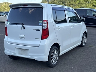 SUZUKI WAGON R 2013