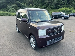 TOYOTA PIXIS SPACE 2013