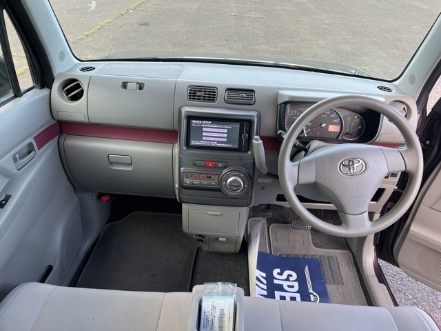 TOYOTA PIXIS SPACE 2013