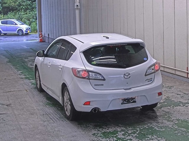 MAZDA AXELA 2012