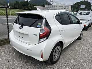 TOYOTA AQUA 2018