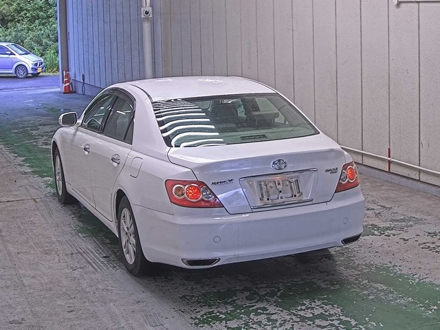 TOYOTA MARK X 2009