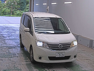 NISSAN SERENA 2013
