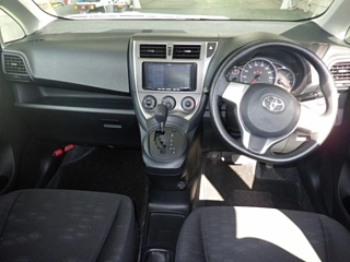 TOYOTA RACTIS 2011