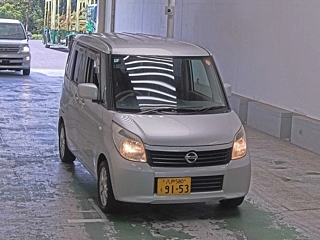 NISSAN ROOX 2010