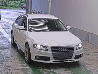 AUDI A4 2011