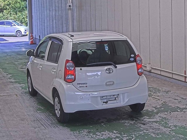 TOYOTA PASSO 2010