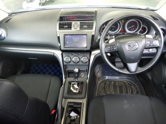 MAZDA ATENZA SPORT 2011