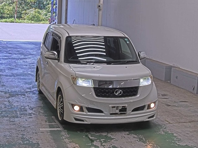 TOYOTA BB 2014