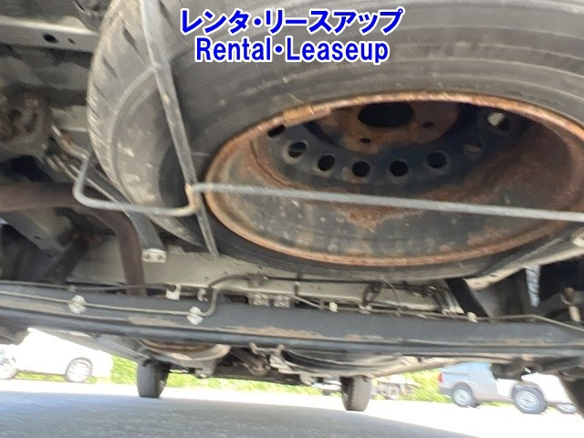 NISSAN NV200 2018