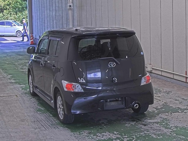 TOYOTA BB 2009