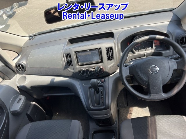 NISSAN NV200 2018