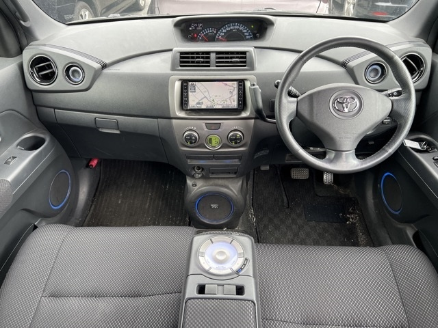 TOYOTA BB 2009