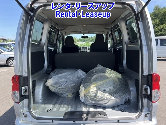NISSAN NV200 2018