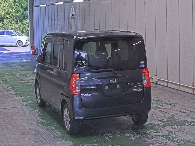 DAIHATSU TANTO 2014