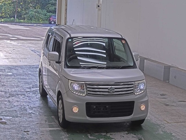 SUZUKI MRWAGON 2015