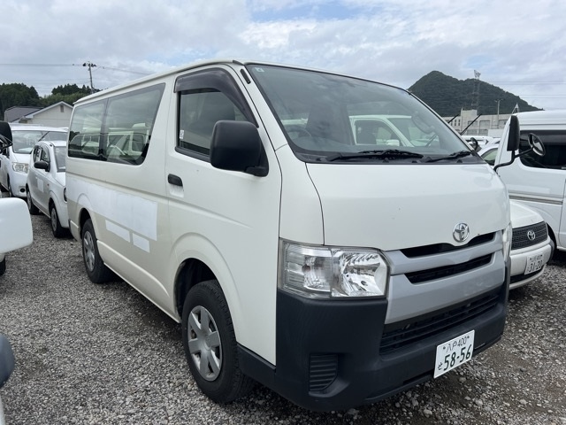 TOYOTA HIACE VAN 2014