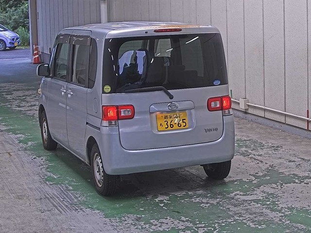 DAIHATSU TANTO 2008