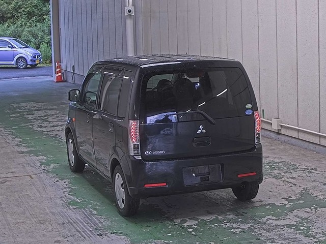 MITSUBISHI EK WAGON 2010