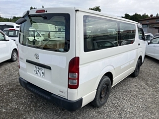 TOYOTA HIACE VAN 2015