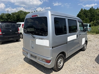 DAIHATSU HIJET VAN 2019
