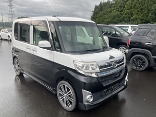 DAIHATSU TANTO 2015