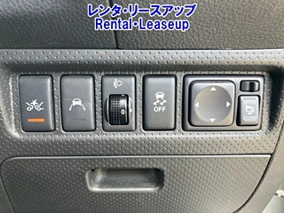 NISSAN AD 2019