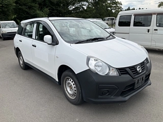 NISSAN AD 2020