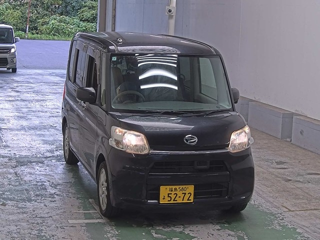 DAIHATSU TANTO 2015