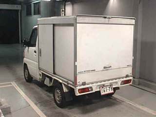 NISSAN CLIPPER TRUCK 2013