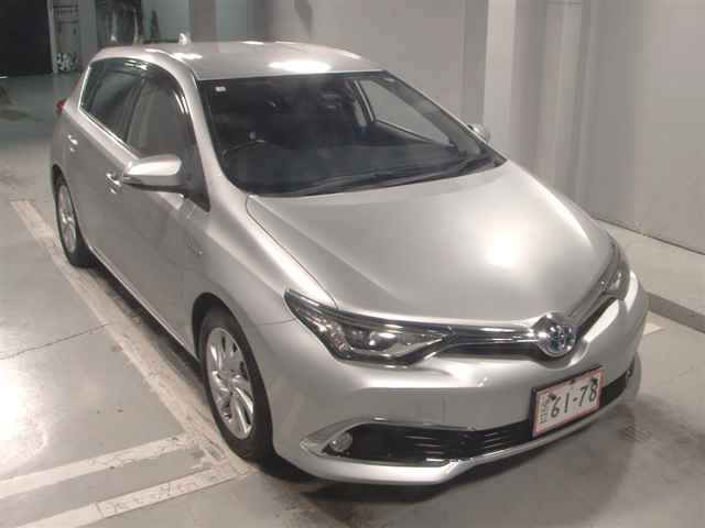 TOYOTA AURIS 2016